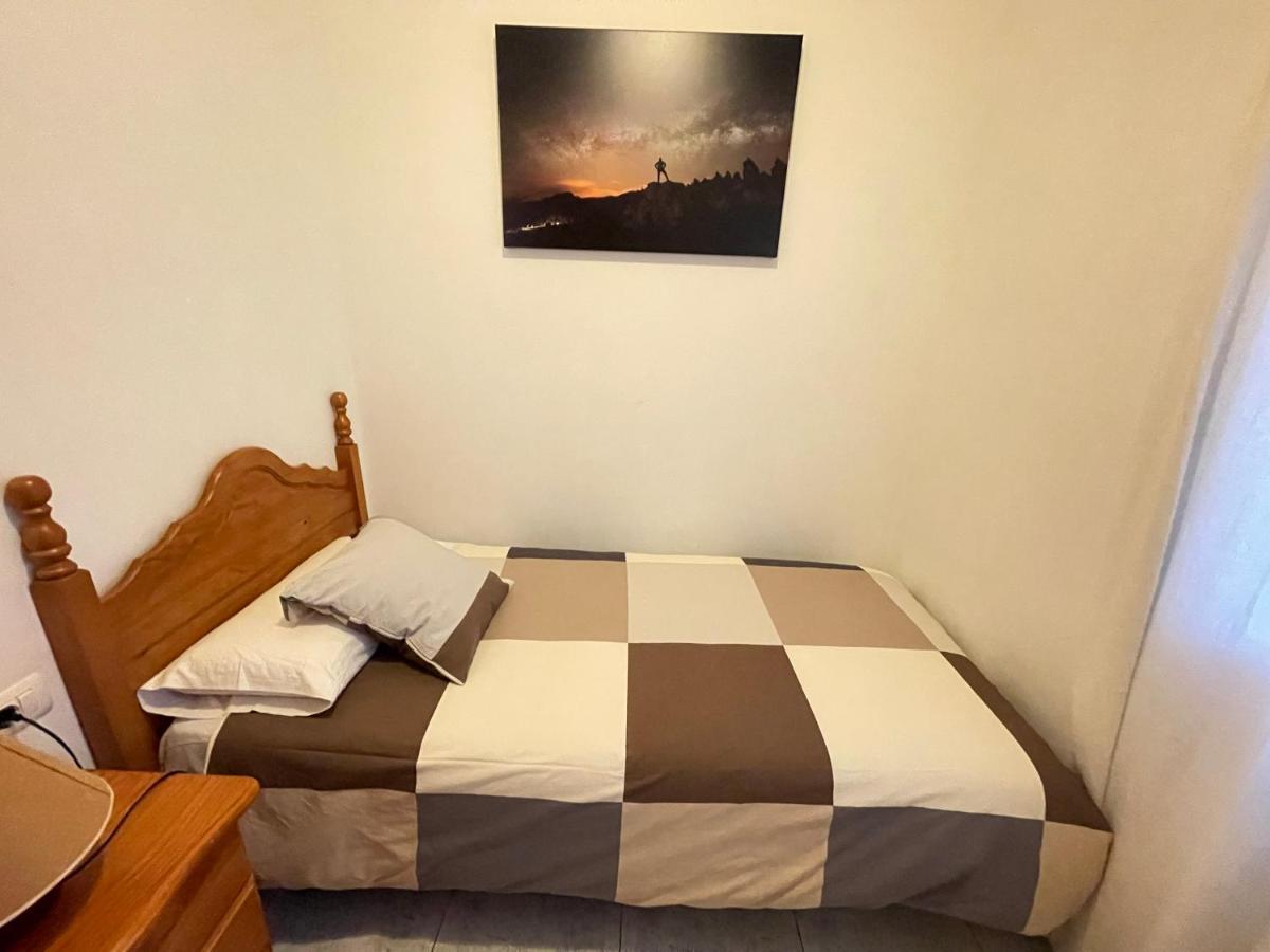 Apartamentos Leomar II Los Llanos De Aridane Ngoại thất bức ảnh