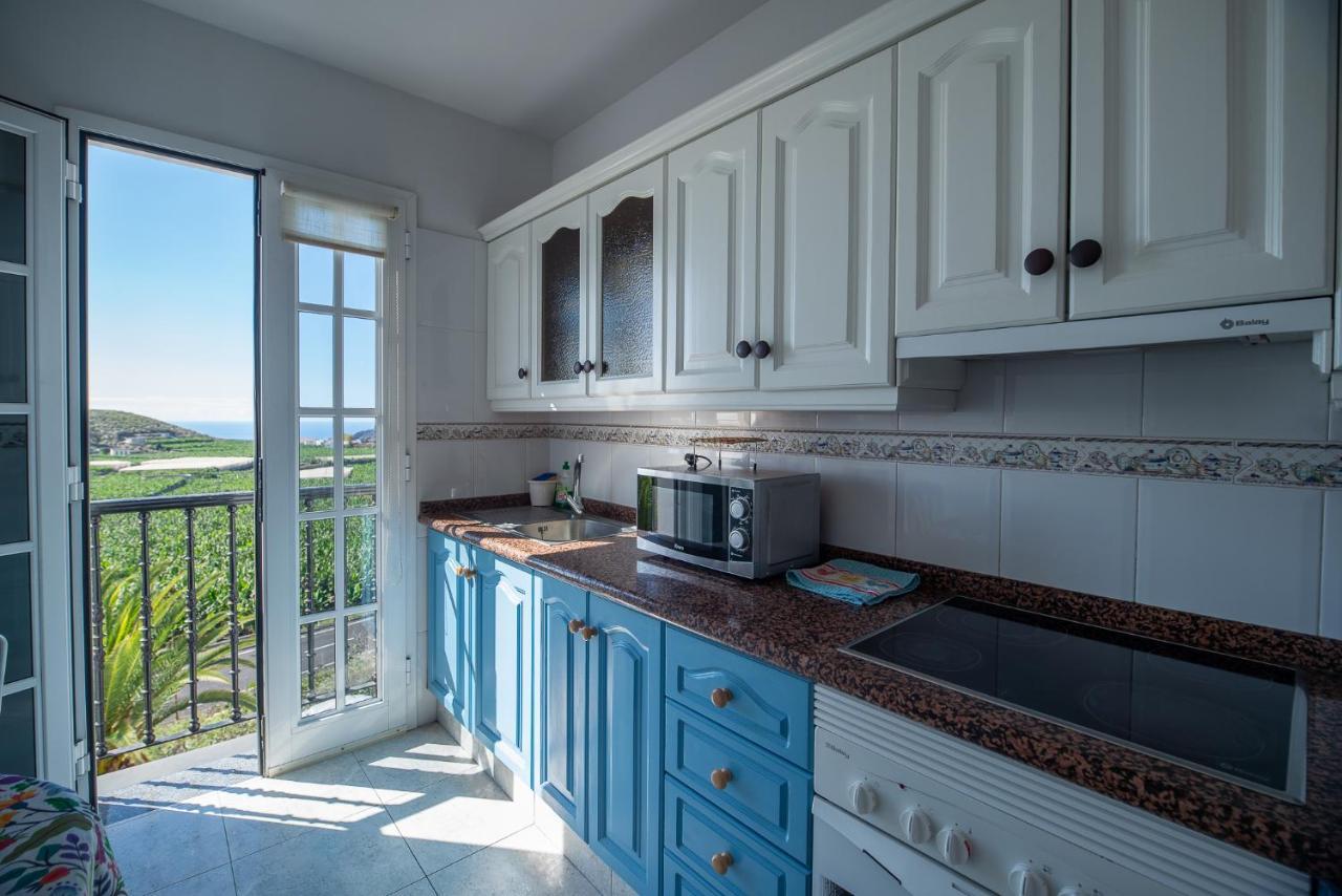 Apartamentos Leomar II Los Llanos De Aridane Ngoại thất bức ảnh